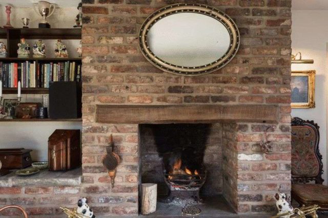  Image of 4 bedroom Detached house for sale in Main Street Sutton-on-the-Forest York YO61 at Main Street Sutton-On-The-Forest York, YO61 1DW